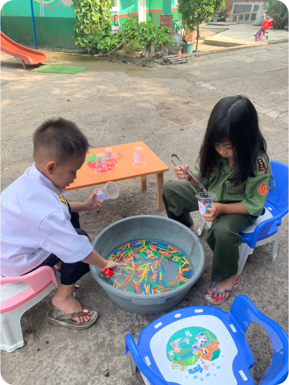 Aktivitas bermain KB Al-Husna